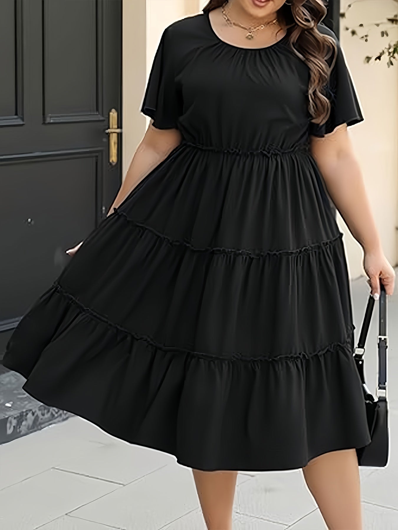 Plus Size Solid Tiered Lettuce Trim Dress, Elegant Pocket Ruched Short Sleeve Crew Neck Dress For Spring & Summer, Women's Plus Size Clothing