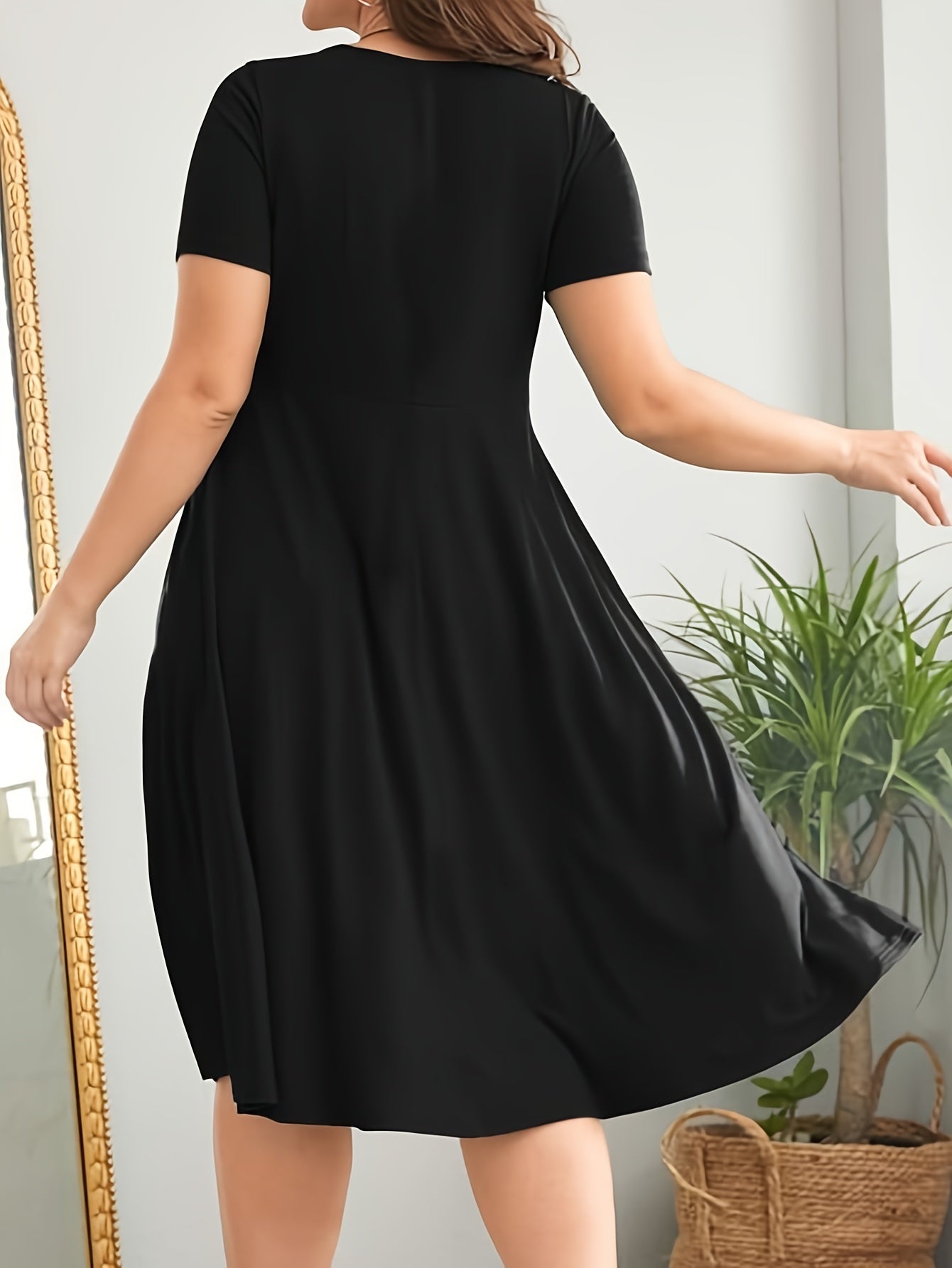 Plus Size Solid Button Front Swing Dress, Casual Short Sleeve V Neck Knee Length Dress For Spring & Summer, Women's Plus Size Clothing