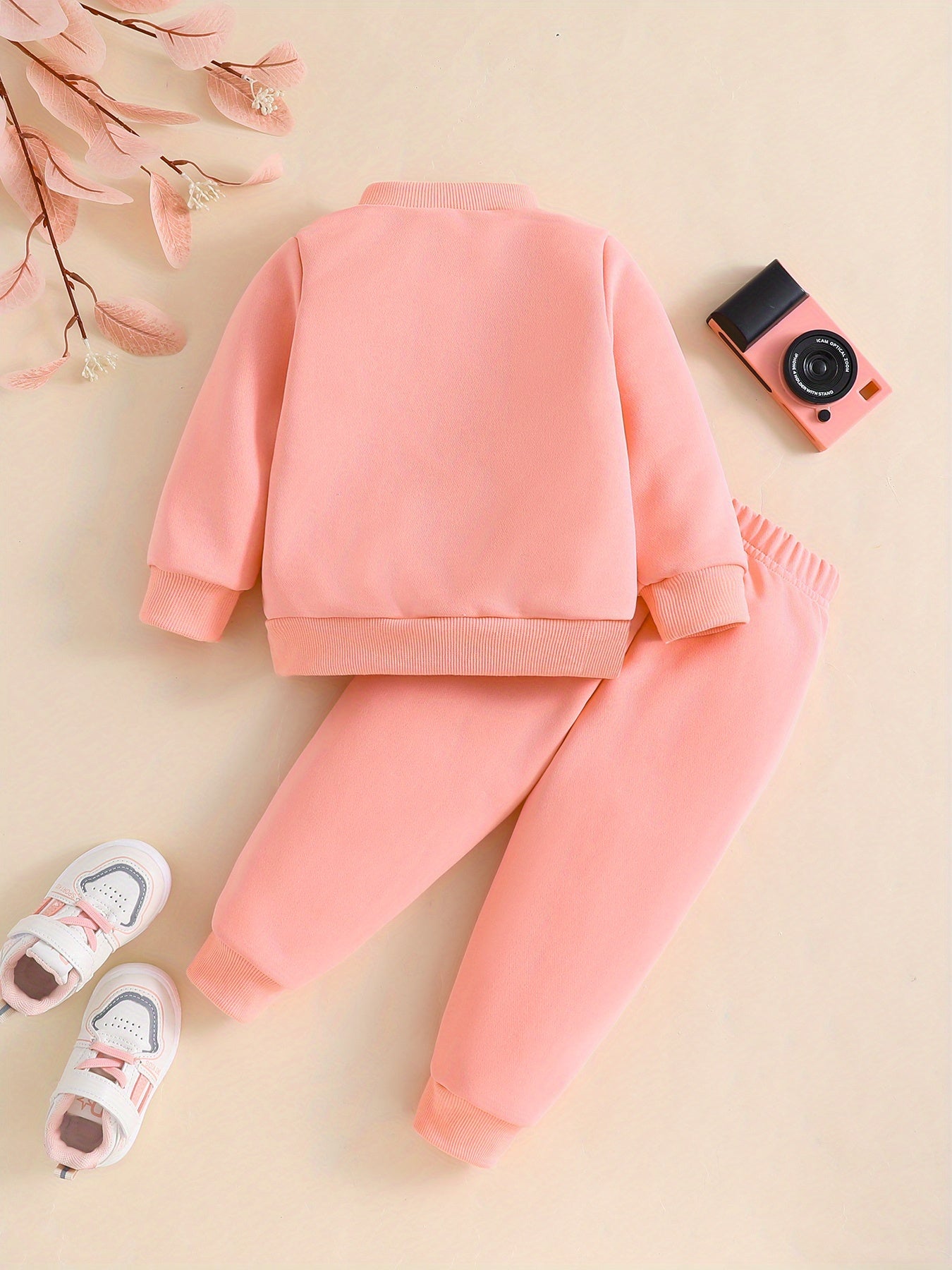 Girls 2-Piece Set, Long Sleeve Round Neck Sweatshirt With Graphic, Solid Color Casual Jogger Pants, Cozy Matching Outfit