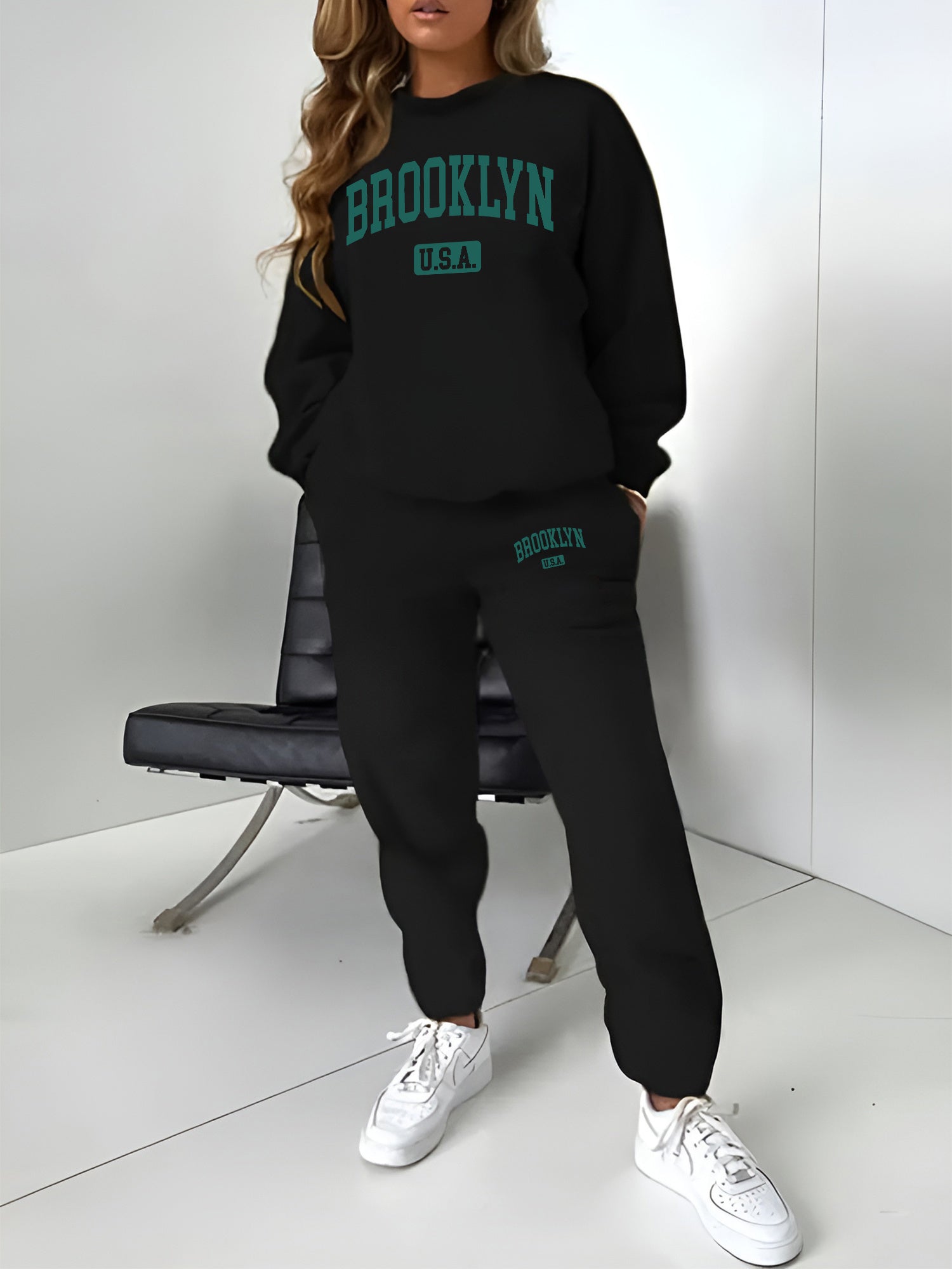 Women's Y2K Inspired Polyester Tracksuit – Halloween Print Cozy Crew Neck Sweatshirt and Joggers Set for Fall/Winter