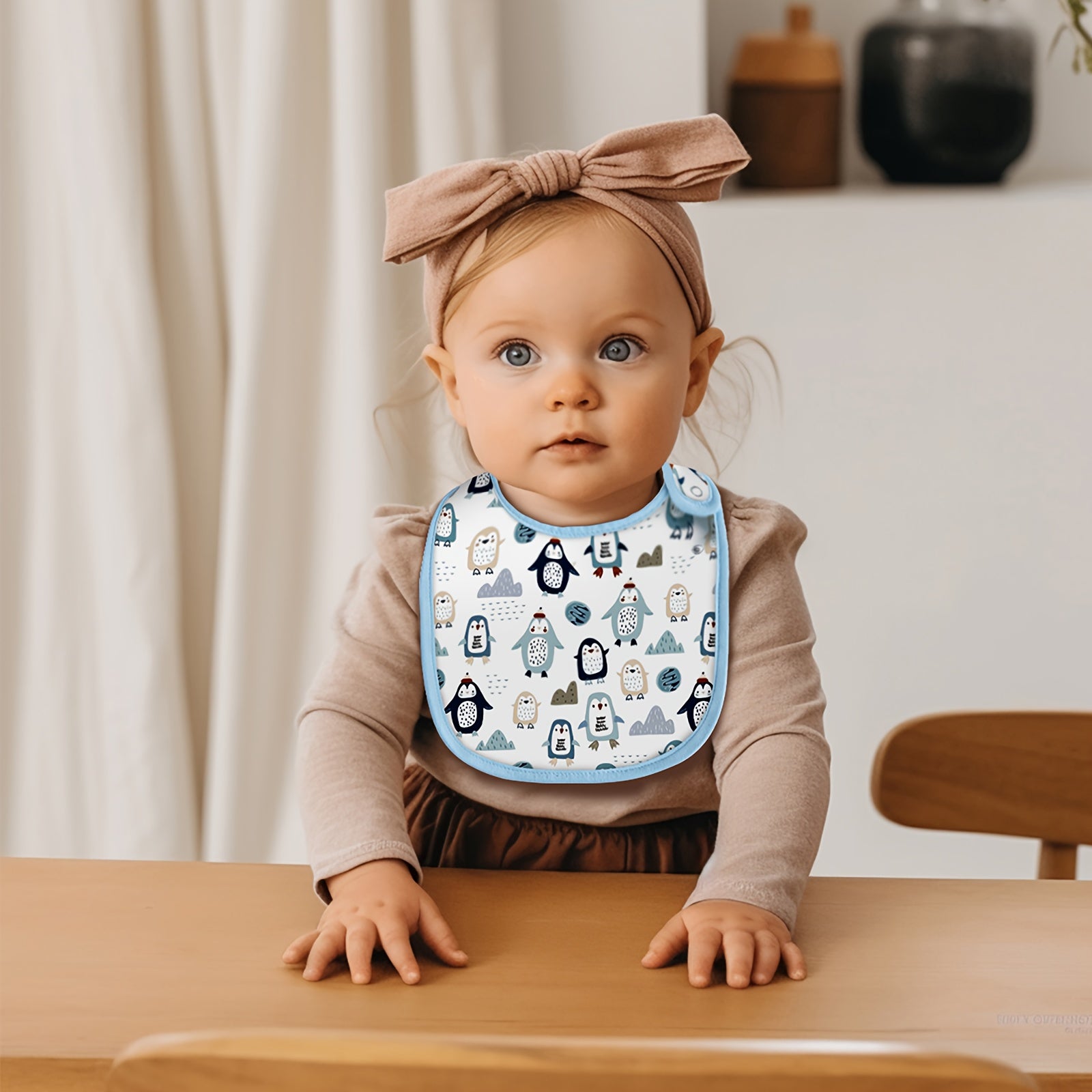 6-Piece Set of Cartoon Soft Feeding Bibs - Easy-Adjust Snap Closure for a Secure Fit, Spill-Proof and Stain-Resistant for Messy Mealtime - Perfect for Daily Use and On-the-Go