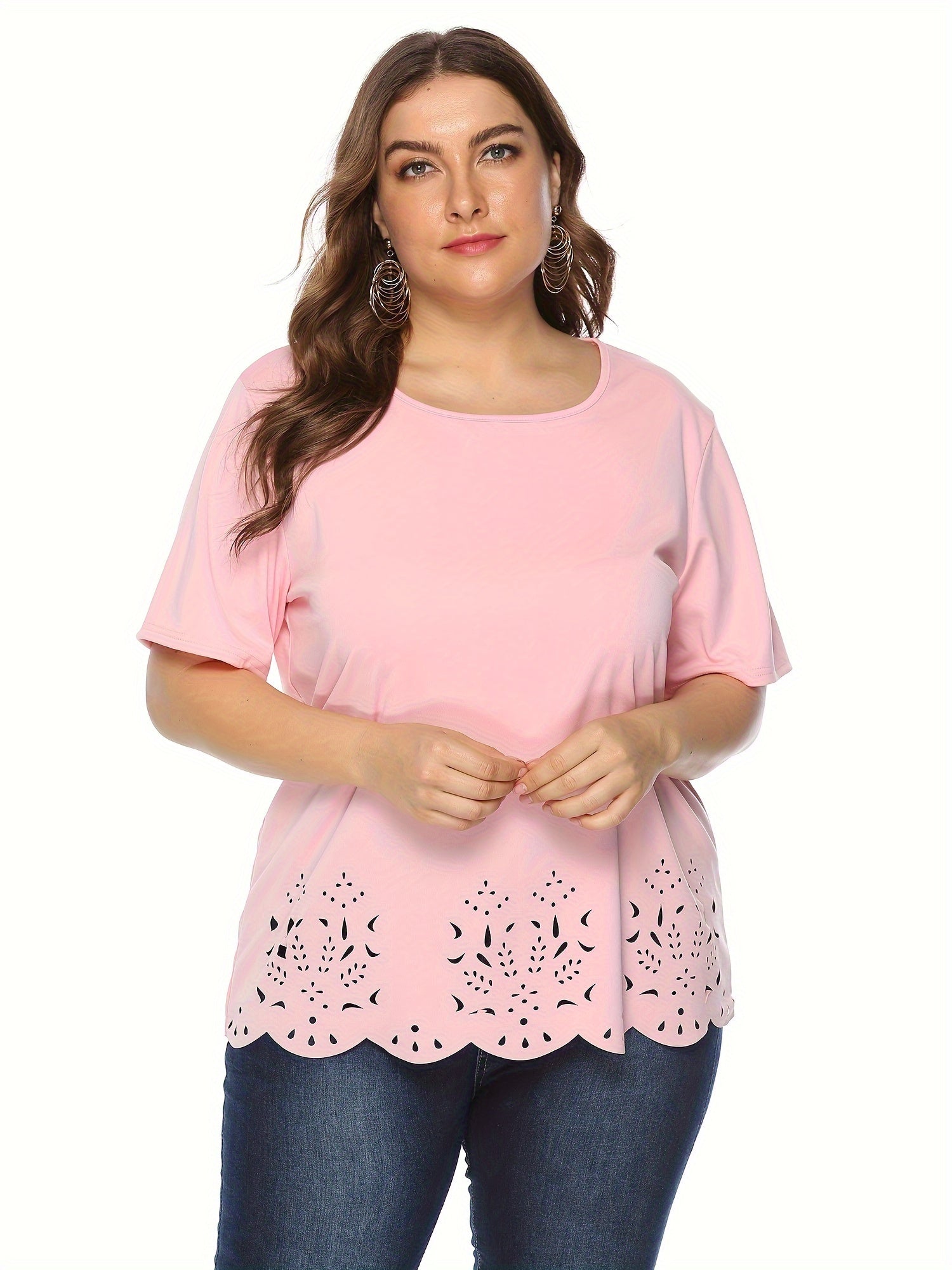 Plus Size Scallop Trim Cut Out T-Shirt, Casual Crew Neck Short Sleeve T-Shirt, Women's Plus Size Clothing