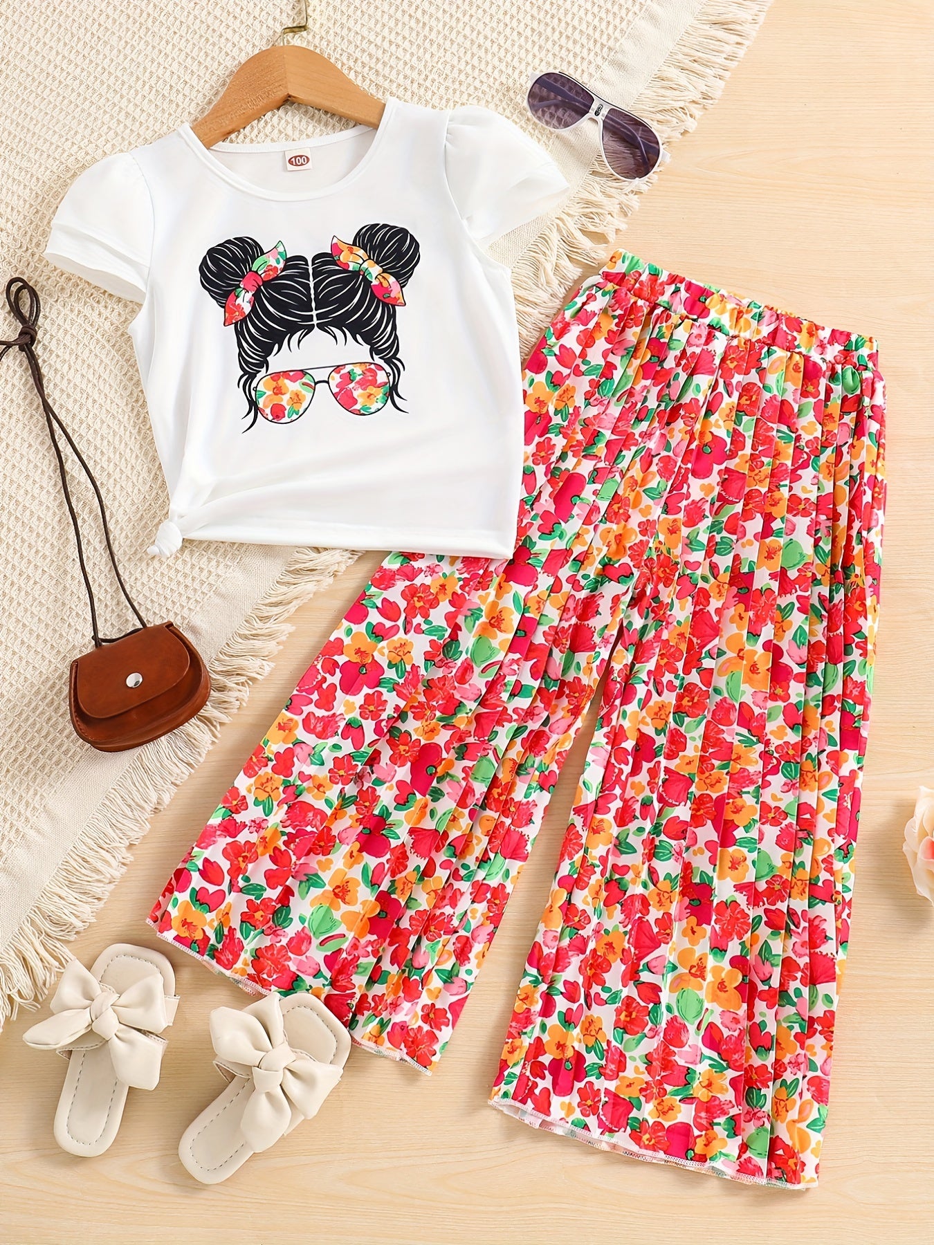 Chic Girls' Two-Piece Set - Comfy Short Sleeve Cartoon Portrait Tee & Pleated Polka Dot Pants - Ideal for Playful Summer Days