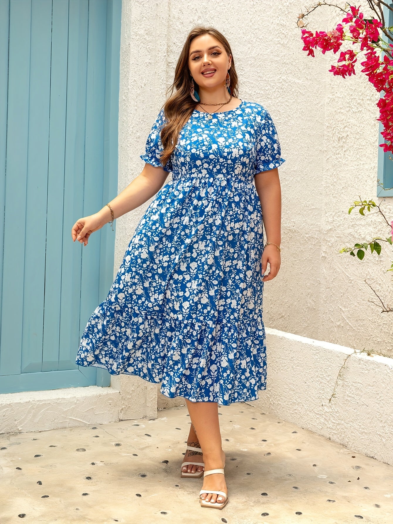 Plus Size Floral Print Cinched Waist Dress, Casual Short Sleeve Ruffle Hem Dress For Spring & Summer, Women's Plus Size Clothing