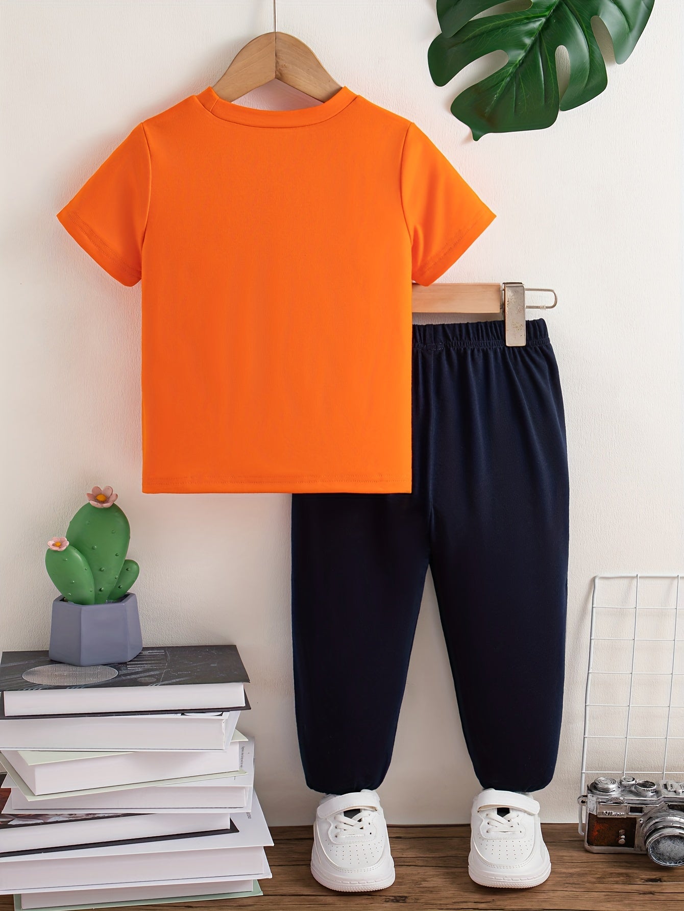 2pcs Boys Vibrant Letter Print Versatile Short Sleeve T-shirt & Pants Set, Cool, Lightweight And Comfy Summer Clothes