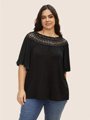 Plus Size Cutout Lace Stitching T-Shirt, Casual Crew Neck Short Sleeve T-Shirt, Women's Plus Size Clothing