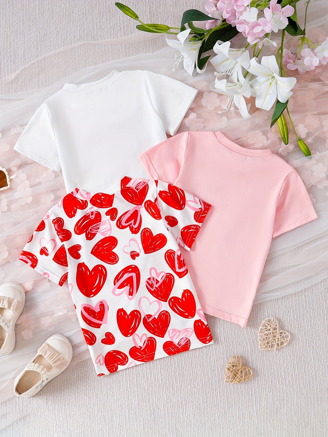 3pcs Adorable Girls Heart Print T-Shirt Set - Ultra-Sweet Short Sleeve Tees for Summer Fun, Perfect Valentines Day Party Outfit or Gift