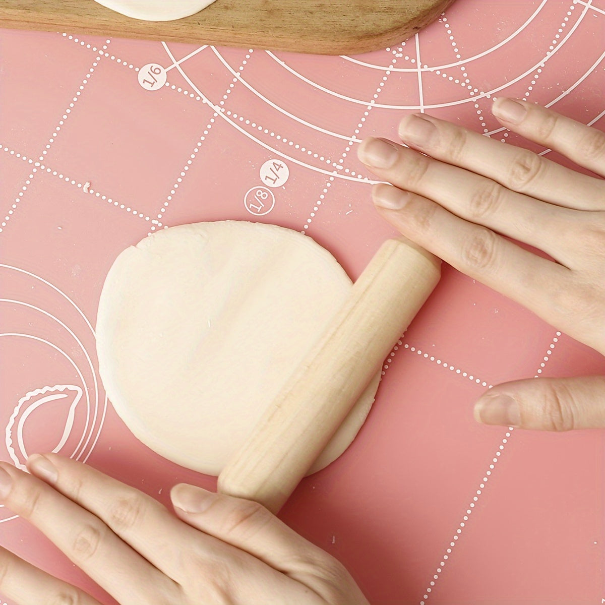 1Pc Mini Wooden Rolling Pin - Perfect For Pizza, Pie & Cookie Dough - Durable Kitchen Gadget For Baking Enthusiasts