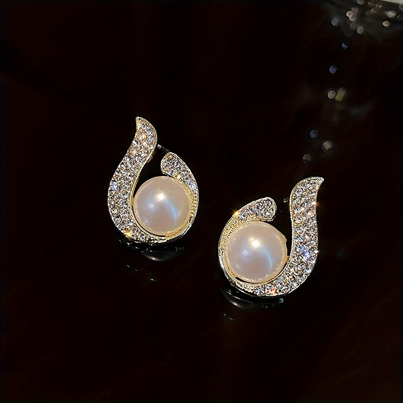 Unique Water Drop Shaped Stud Earrings Zinc Alloy Jewelry Faux Pearl Inlaid Vintage Elegant Style For Women Dating Earrings