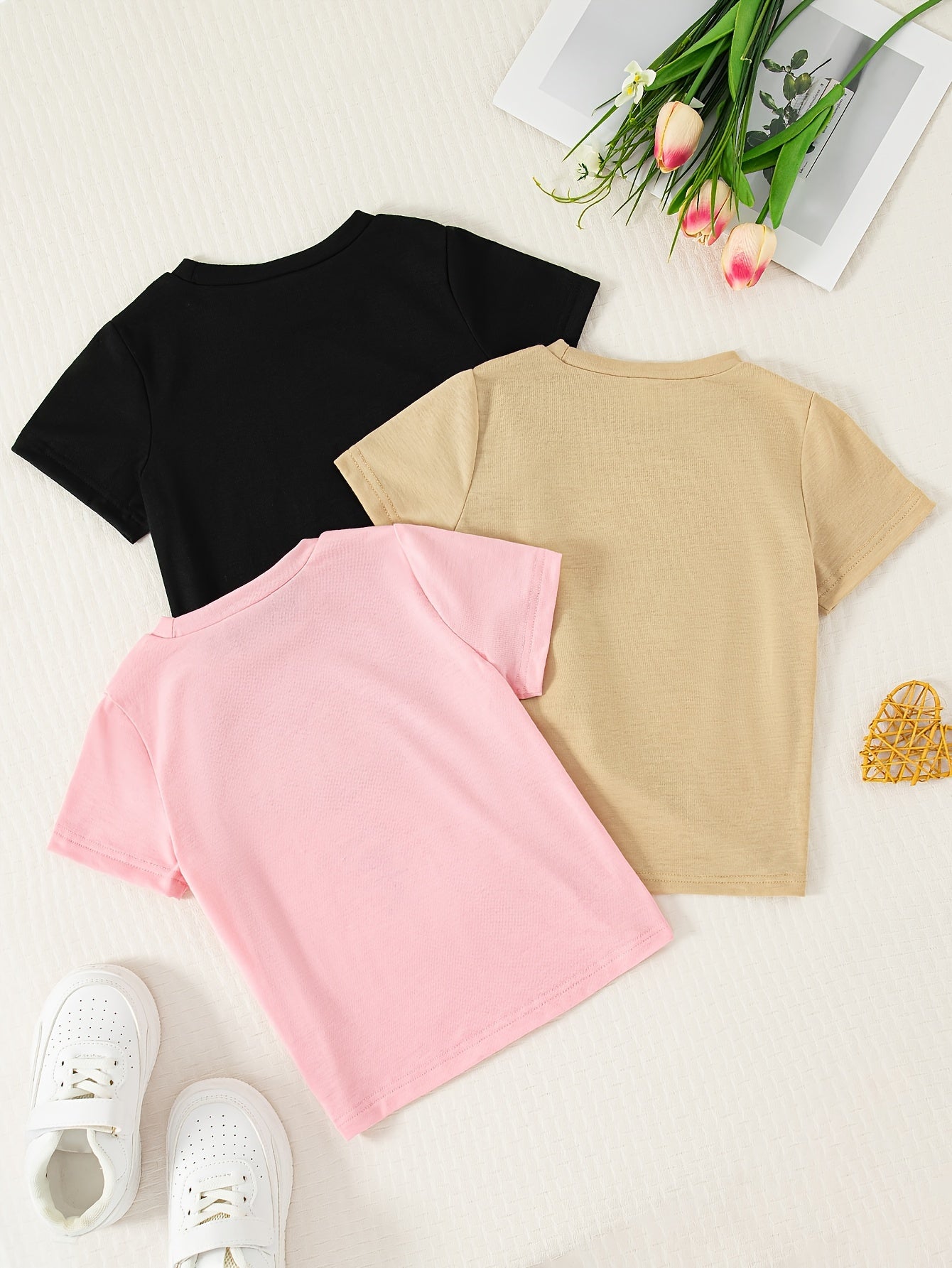 3pcs, Girls Casual BE KIND & Cameral & Heart Graphic Short Sleeve T-shirt Set For Summer Gift Outdoor