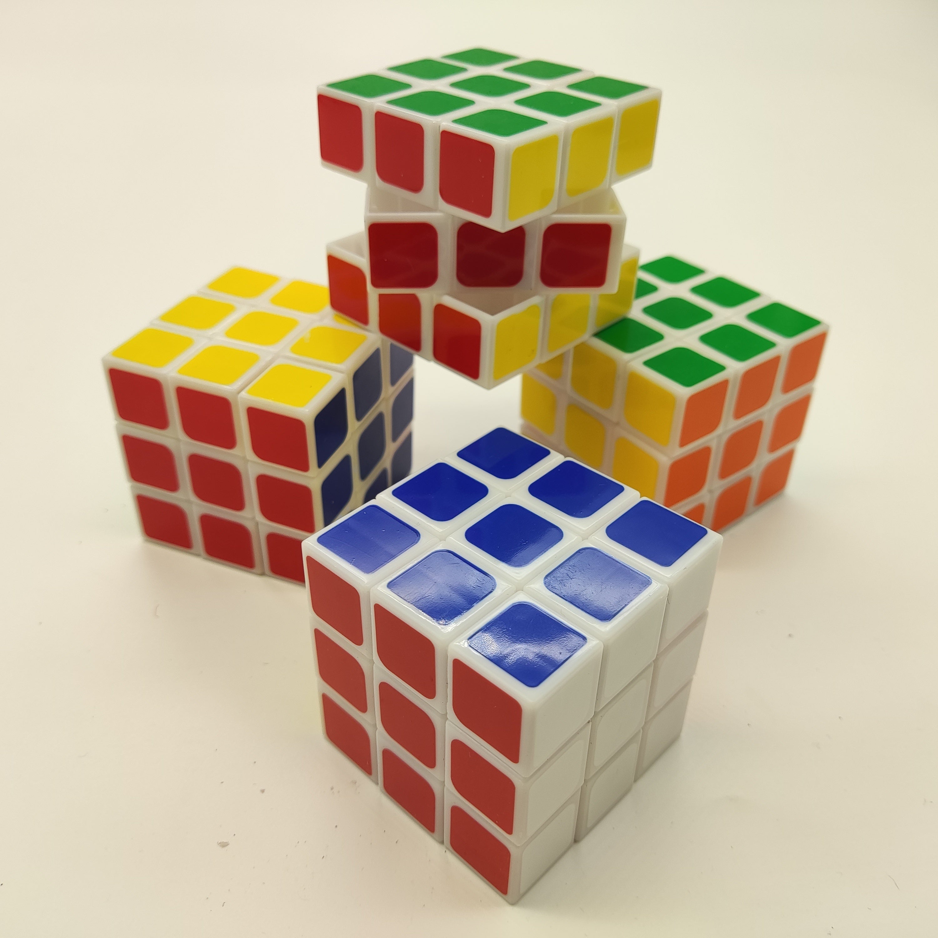 Speedy Puzzle Cube - Superbly Crafted with Effortless Turning - Mesmerizing Aesthetics - Perfect New Year Gift for Puzzle Enthusiasts