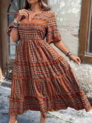 Plus Size All Over Print Tiered Dress, Vacation Notch Neck Short Sleeve Dress, Women's Plus Size Clothing