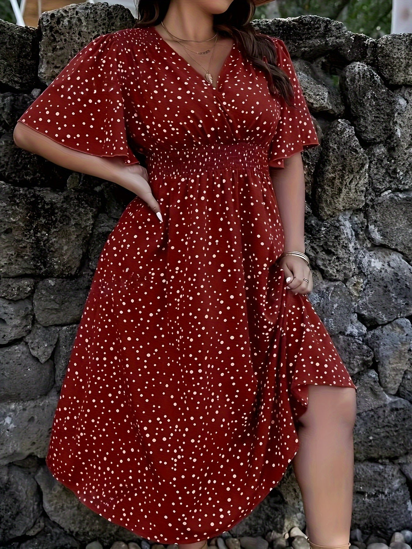 Plus Size V Neck Polka Dot Print Fitted Shirred Waist Vacation Dress - Loose Fit, Short Sleeve, Non-Stretch Polyester, Woven, Perfect for Summer Going Out - Random Printing, No Sheer