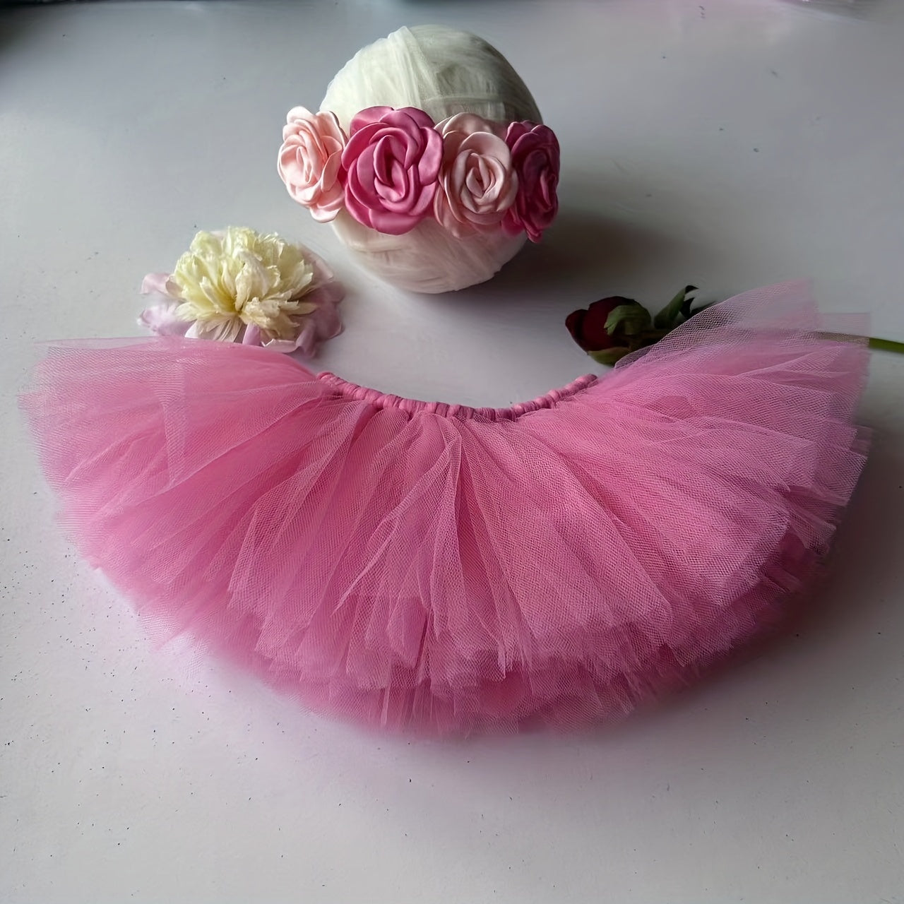 Adorable Pink Newborn Tutu & Flower Headband Set - Perfect for Newborn Photos!