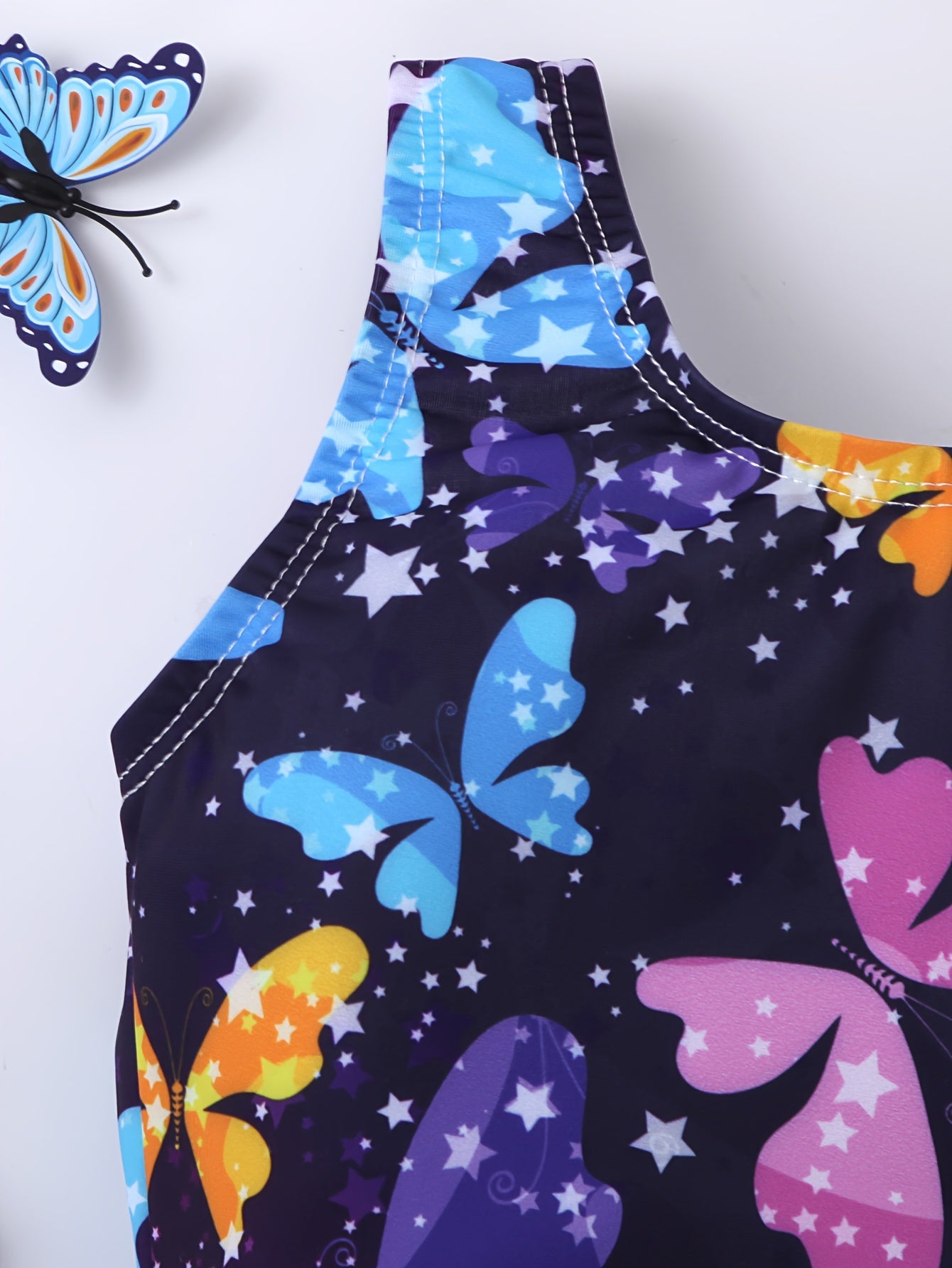 1-Piece Girls Butterflies Print Swimsuit - Sleeveless, Stretchy & Vibrant Design - Perfect for Pool & Beach Adventures