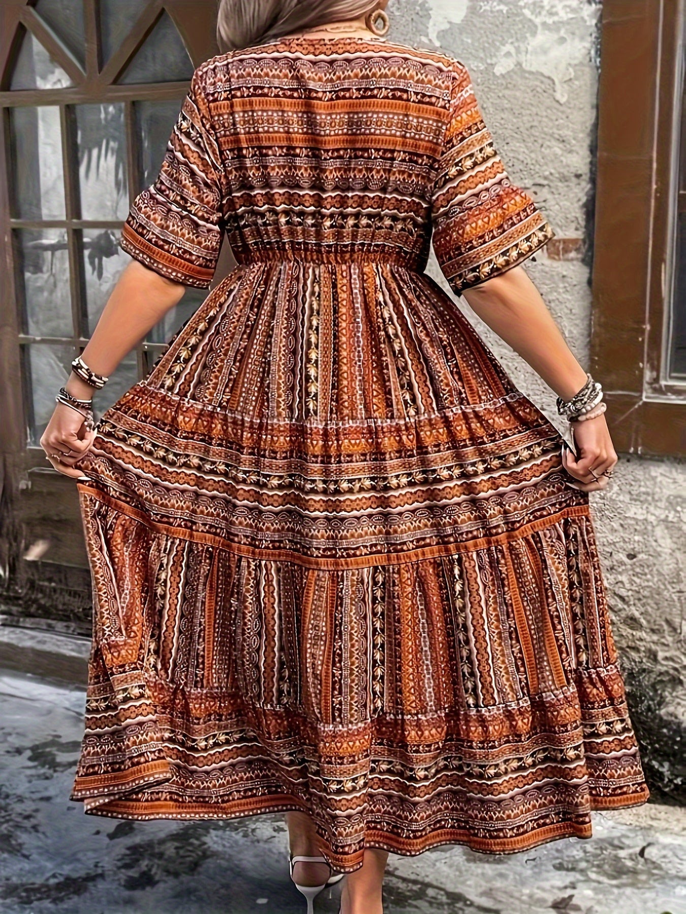 Plus Size All Over Print Tiered Dress, Vacation Notch Neck Short Sleeve Dress, Women's Plus Size Clothing