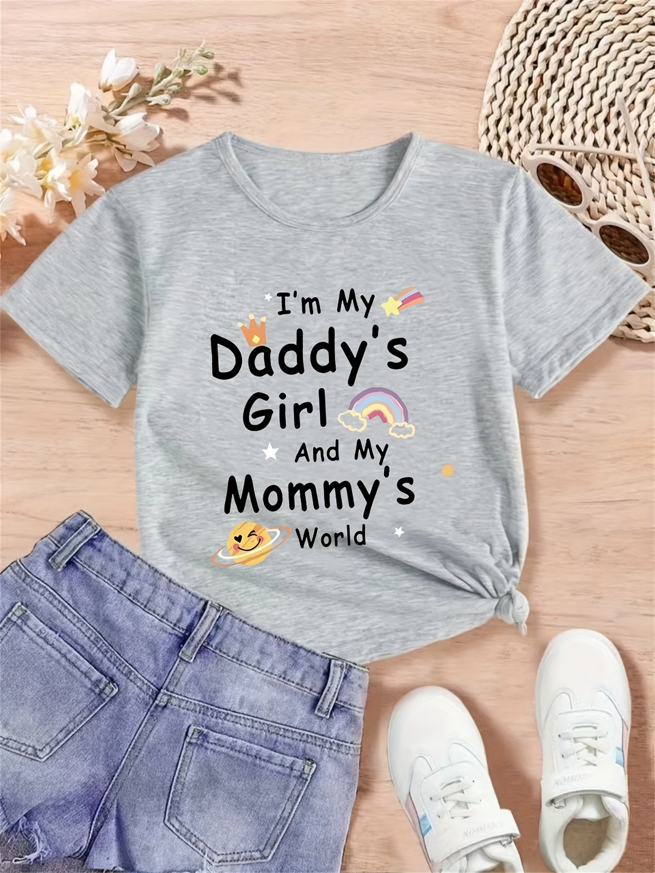 "I'M MY DADDY'S GIRL AND MY MOMMY'S WORLD" Print Creative T-Shirts, Soft & Elastic Comfy Crew Neck Short Sleeve Tee, Girls' Summer Tops