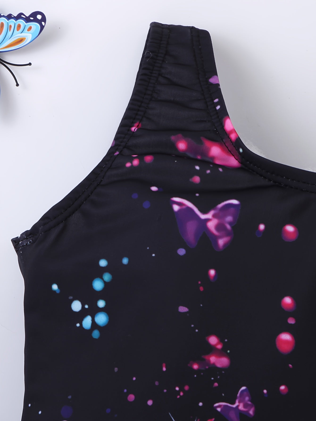 1-Piece Girls Butterflies Print Swimsuit - Sleeveless, Stretchy & Vibrant Design - Perfect for Pool & Beach Adventures