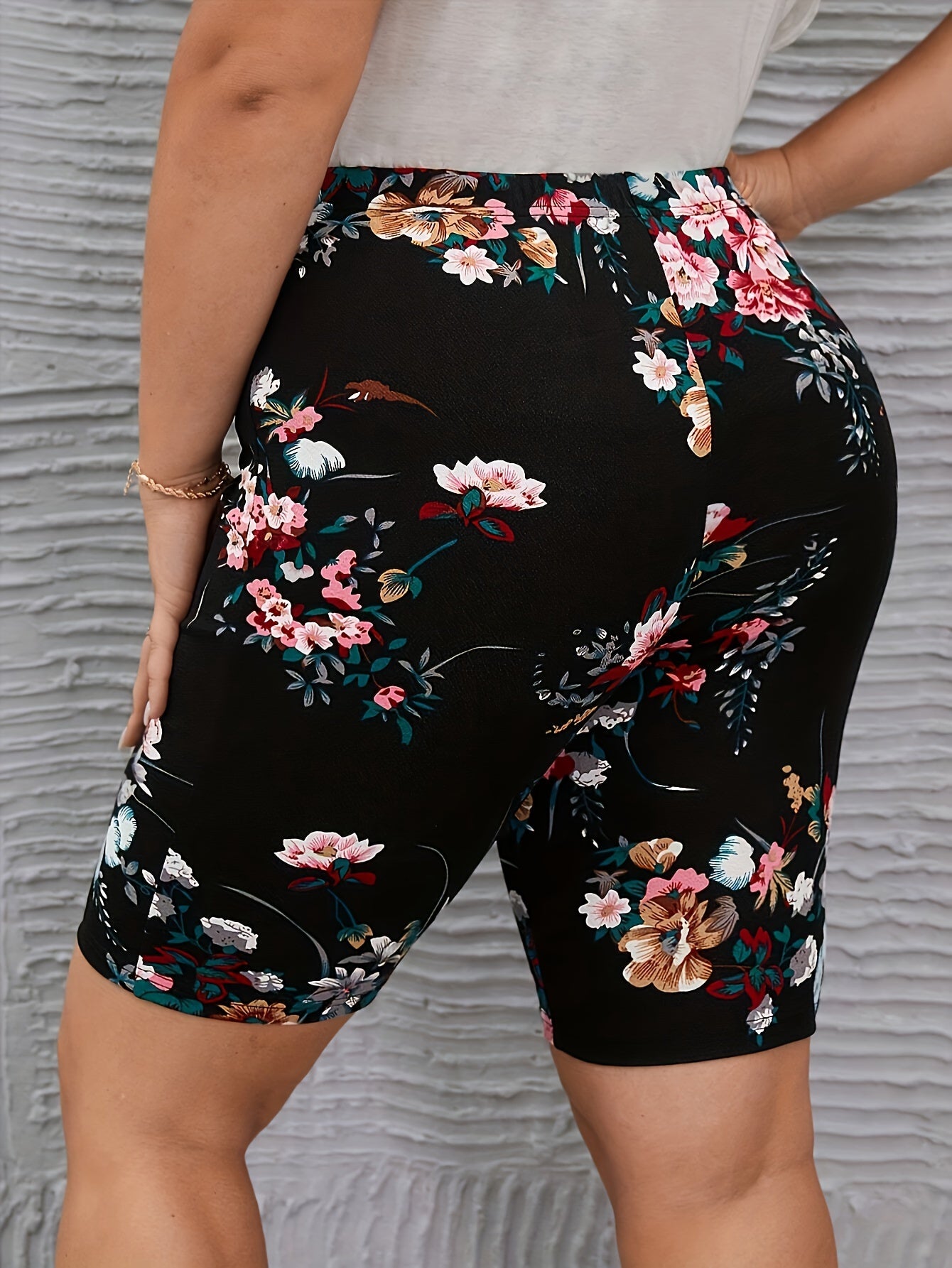 Plus Size Floral Print High Waist Leggings, Vacation Style Short Leggings For Spring & Summer, Women's Plus Size Clothing