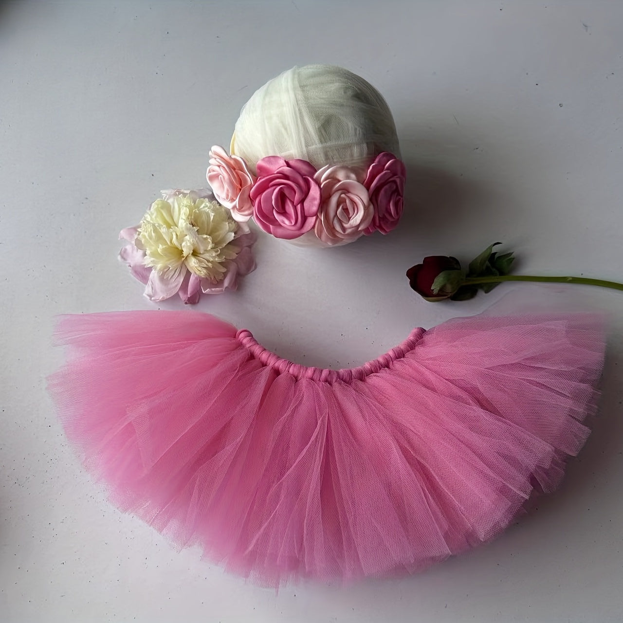 Adorable Pink Newborn Tutu & Flower Headband Set - Perfect for Newborn Photos!