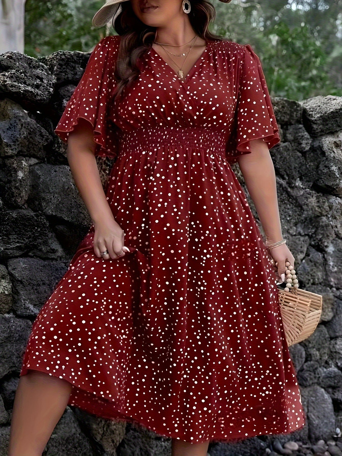 Plus Size V Neck Polka Dot Print Fitted Shirred Waist Vacation Dress - Loose Fit, Short Sleeve, Non-Stretch Polyester, Woven, Perfect for Summer Going Out - Random Printing, No Sheer