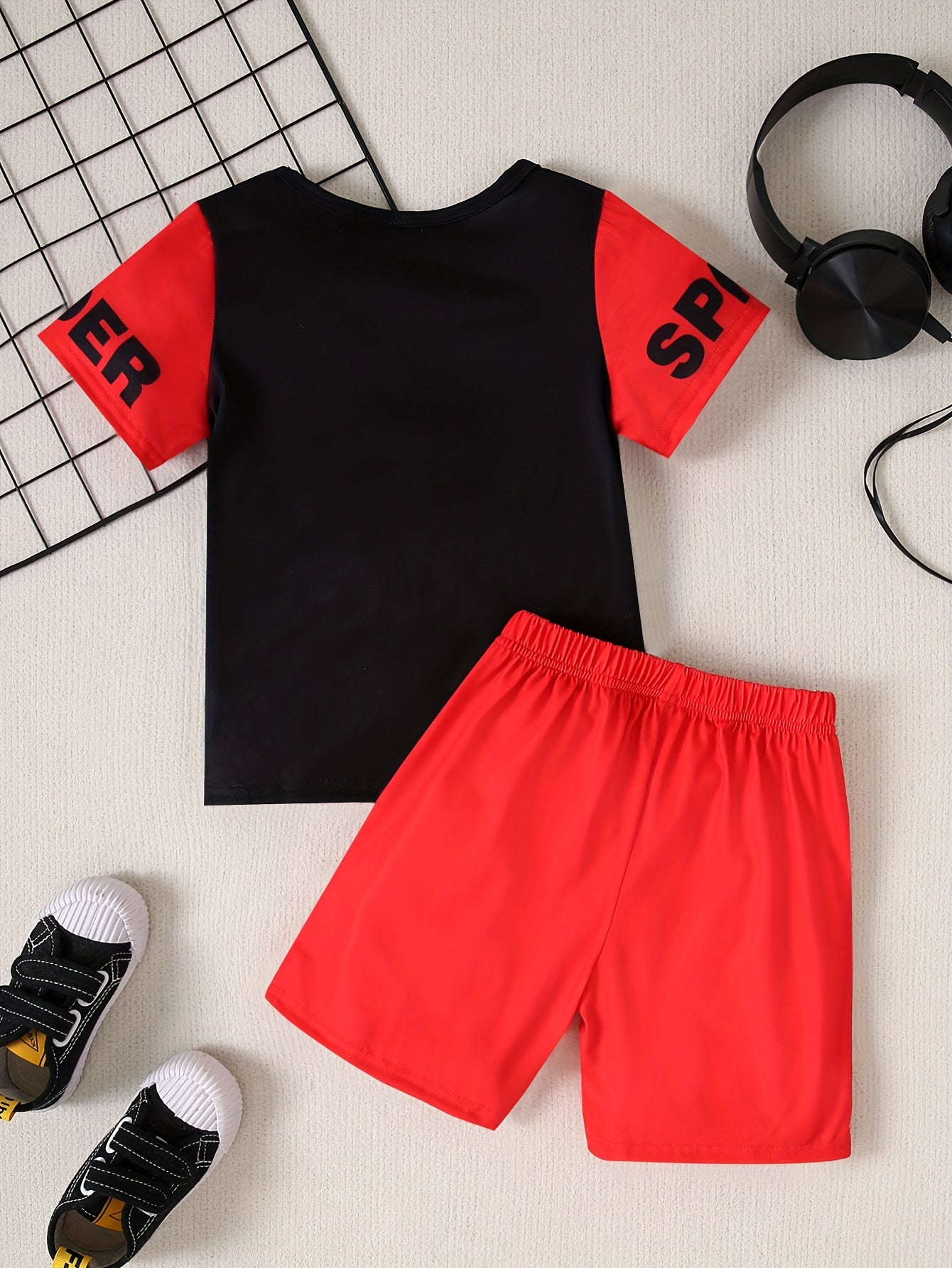 Boys 2-Piece Casual Outfit Set, Cool Spider Web Print Versatile Short Sleeve Tee With Shorts, Comfy Summer Clothes