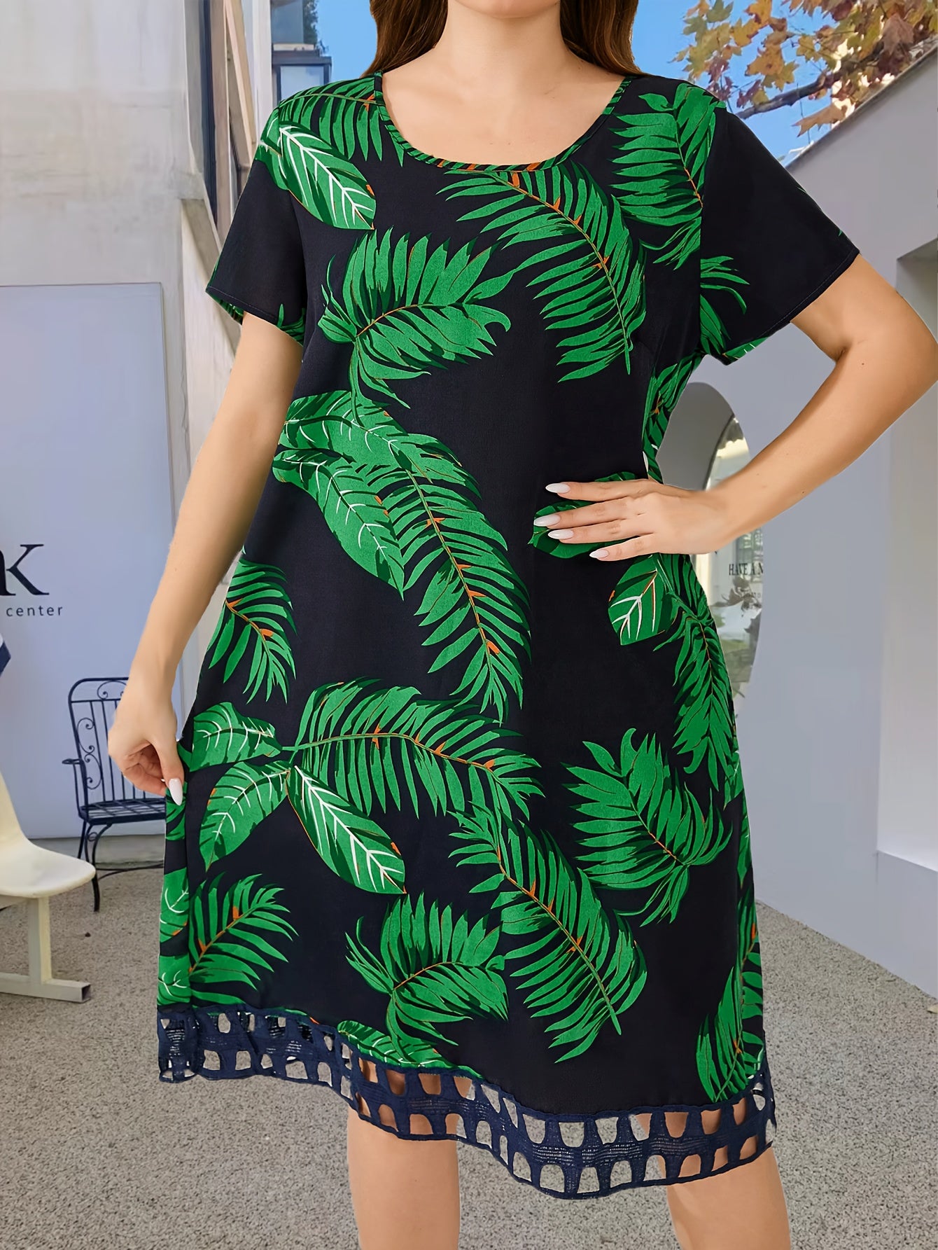 Plus Size Plant Print Cutout Trim Dress, Elegant Short Sleeve Dress For Spring & Summer, Women's Plus Size Clothing