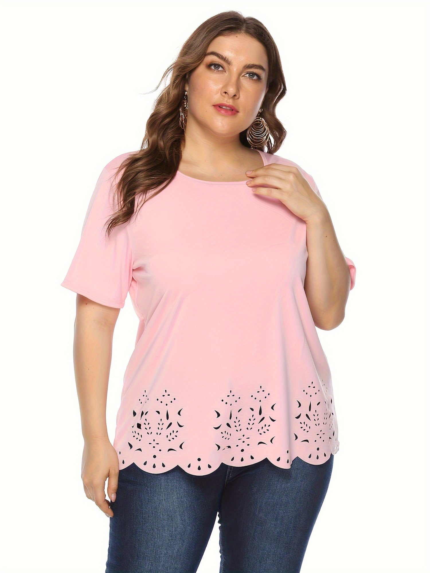 Plus Size Scallop Trim Cut Out T-Shirt, Casual Crew Neck Short Sleeve T-Shirt, Women's Plus Size Clothing